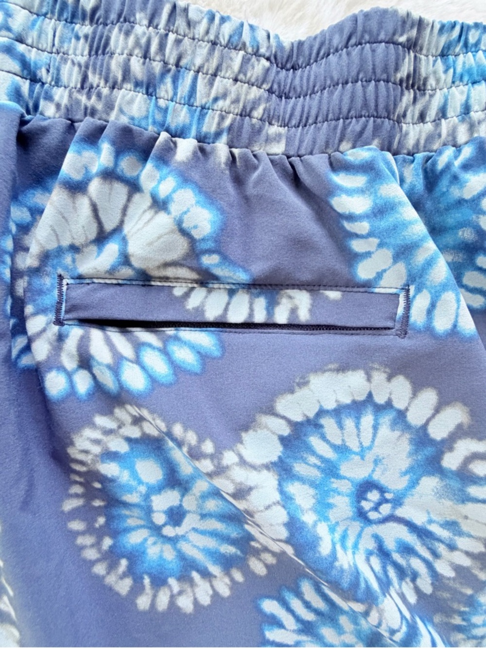 TOAD&CO Blue Tie-Dye Flowy Shorts Size M | Lightweight Summer Beachy - Picture 6 of 8